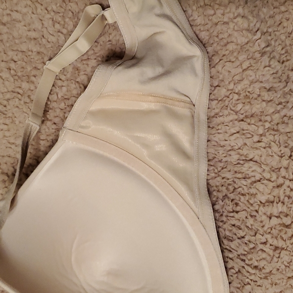 🌷NWOT Fruit of the Loom 44D bra - Picture 4 of 4